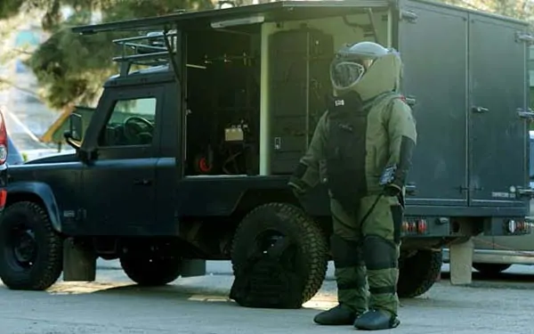 Bomba İmha Uzmanı nasıl olunur 2019, Bomba İmha Uzmanı Nasıl Olunur - Maaşları Ne Kadardır Bomba İmha Uzmanı nasıl olunur 2019
