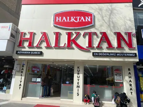 Halktan Kuruyemiş Bayilik Nasıl Alınır? Şartları Neler? 2026 Franchise Bedeli Ne Kadar?