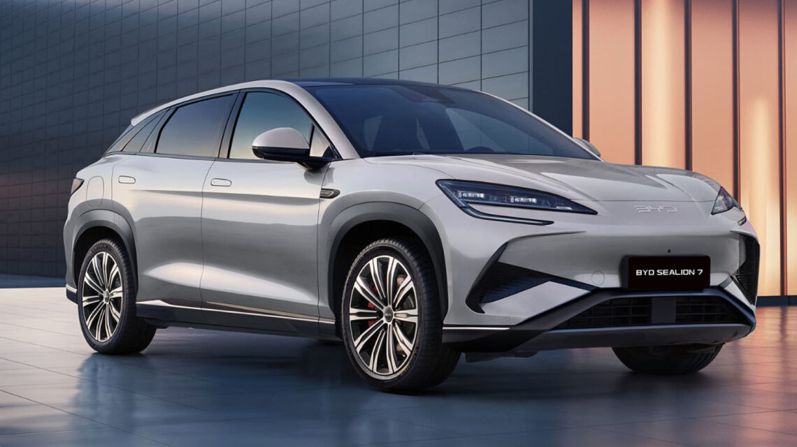 BYD Türkiye Pazarında Elektrikli Araç Seçeneklerini Çeşitlendiriyor 1 byd sealion 7 charging 01 xl