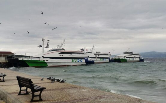 deniz otobusune firtina e 792 2