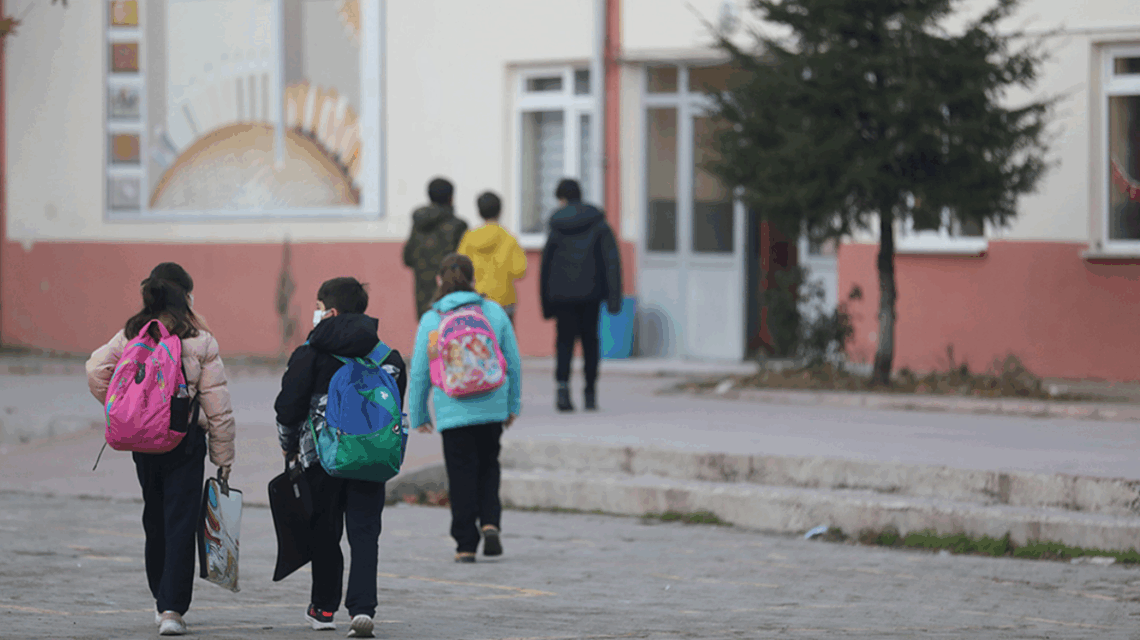 2026 Yarıyıl Tatili Ne Zaman Öğrenciler ve Veliler İçin Tatil Tarihleri Açıklandı 1 15 tatil doqe cover