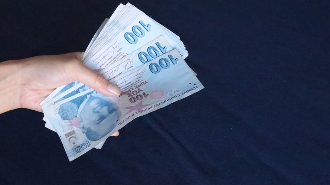 SGK Personel İhtiyacı ve Ekonomik Verilerdeki SGK Gelir Etkisi 1 shutterstock2415305415jpg uOAVOY2HqEGnwAOh2Nhe3w